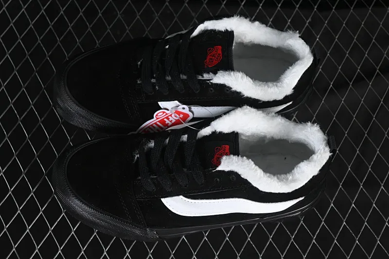 All categories Vans Vans series Vans Low Vans low-top Vans Knu Skool Vans plus velvet low-top casual skateboard shoes VN0009QCBMA